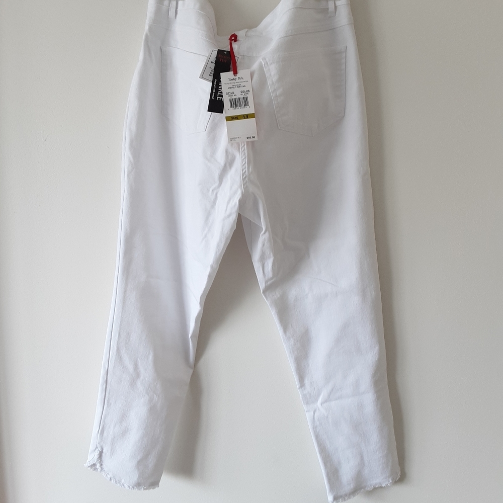 NWT ruby Rd white jeans - Picture 6 of 7